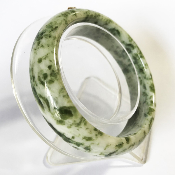 Vòng tay xanh ngọc đá Việt Nam 